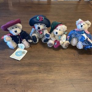 Boyd bears (set of four)